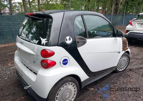2014 Smart Fortwo Passion/Pure из США, поврежденный, VIN WMEEJ3BA8EK782927